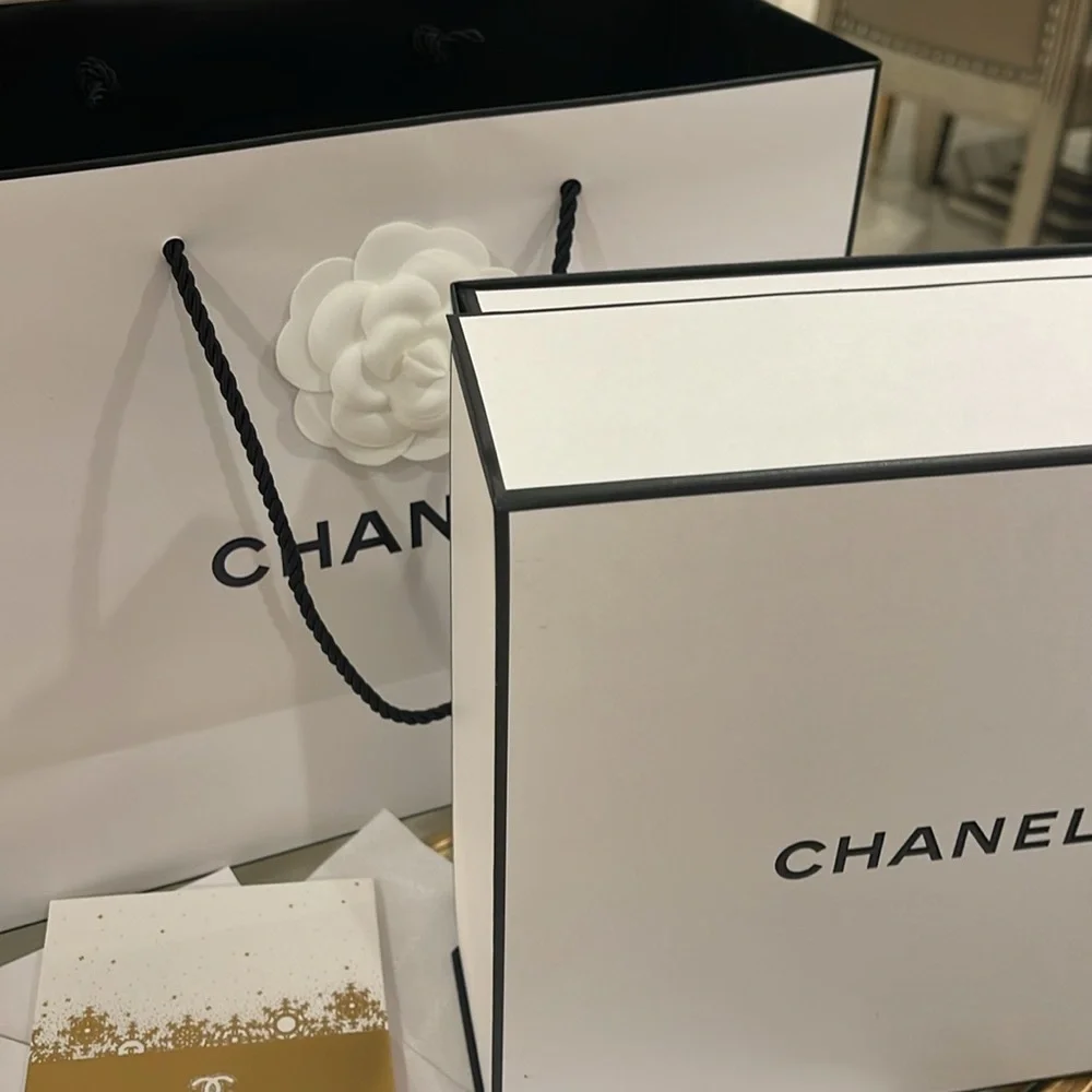 Chanel jumbo Gold snowflake Ornament